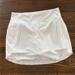 Athleta run with it 16" White Women's Athletic Skort large
